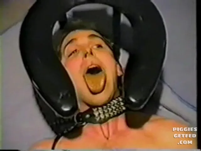 Two shit-eating slaves serve (scene 2 of 3)