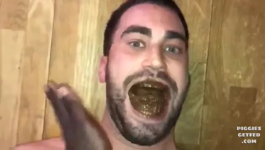 Hunky scat boy swallows shit