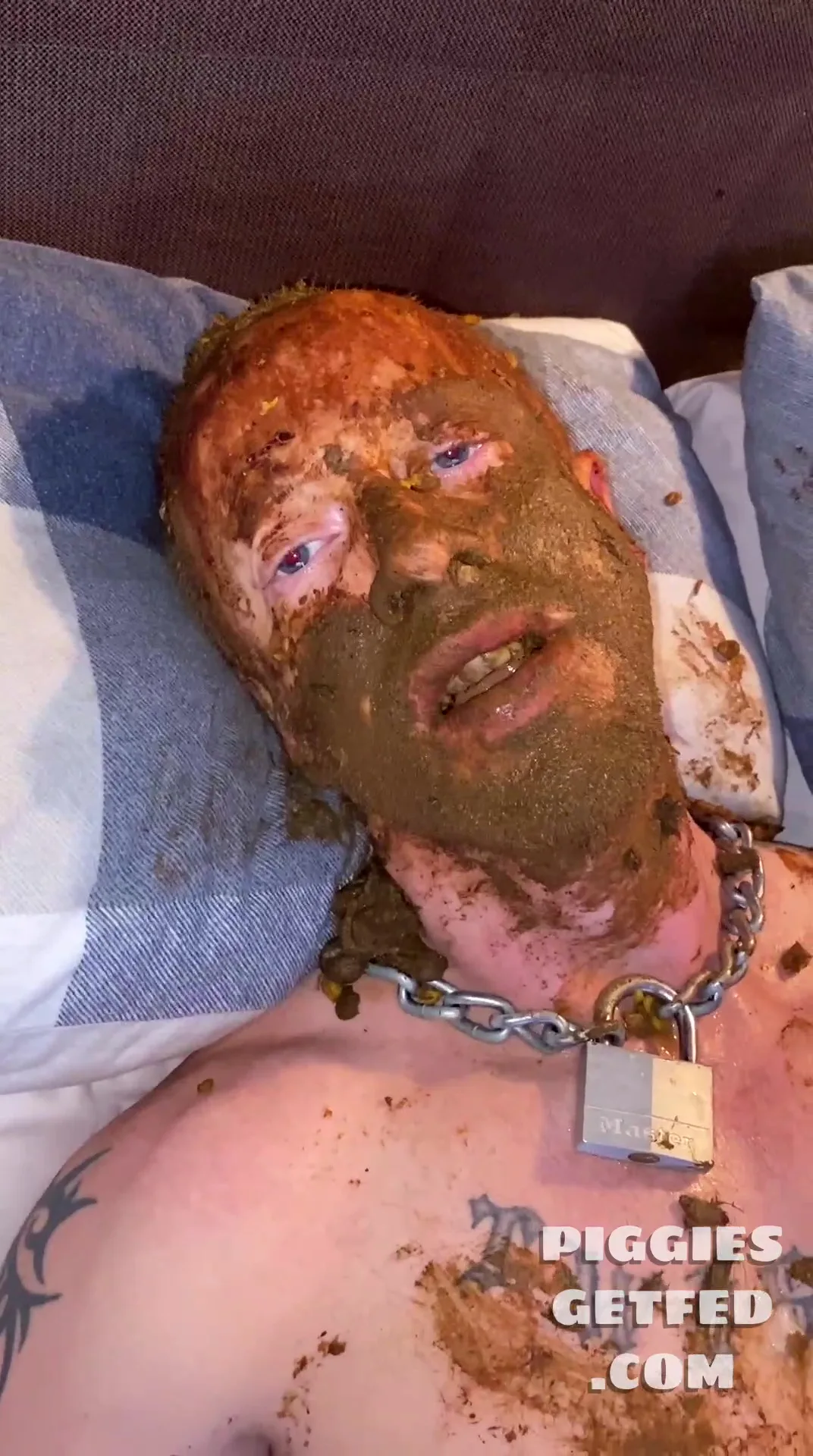 Alpha gives shitpig a verbal lashing