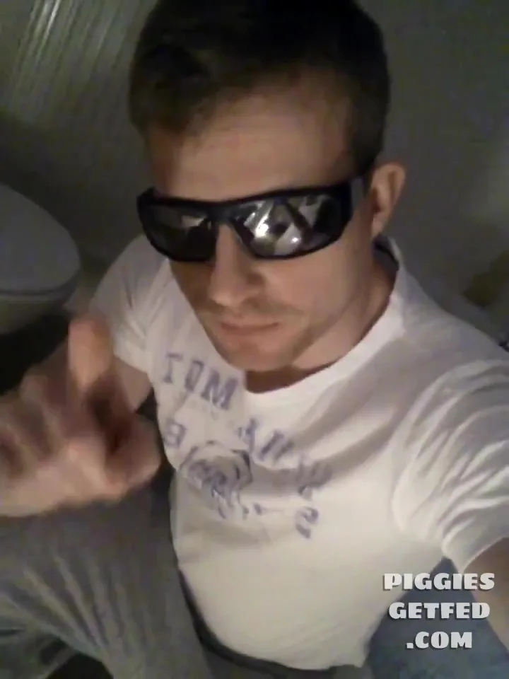 Stud in sweatpants shits